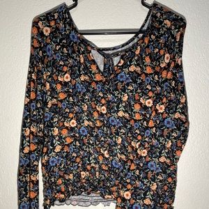 American Eagle Floral Long Sleeve